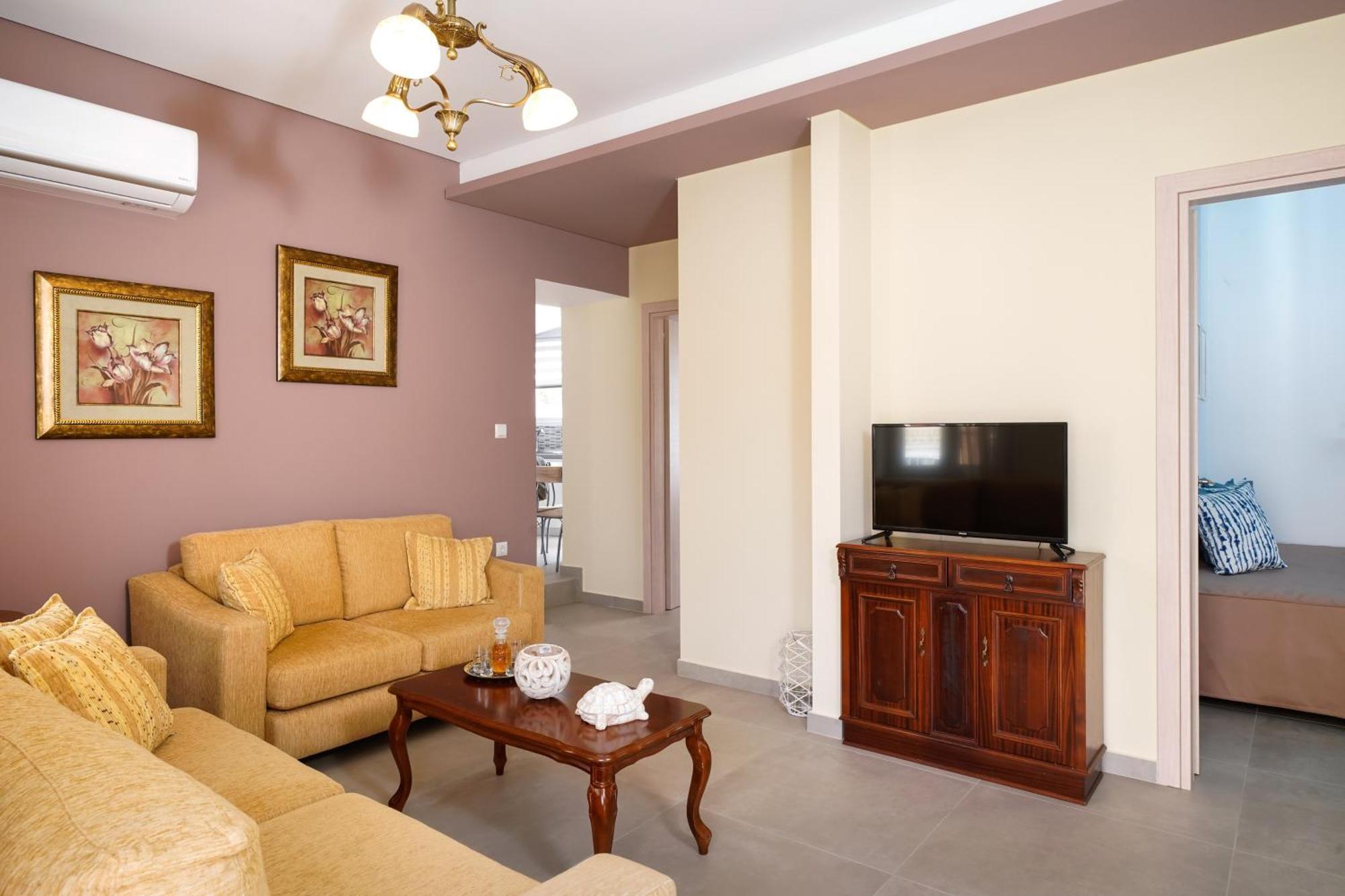 Villa Pines Лименария Екстериор снимка